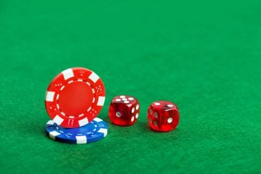 nanas777 Dice Game mobile interface showing dice roll prediction screen with bet options and result display